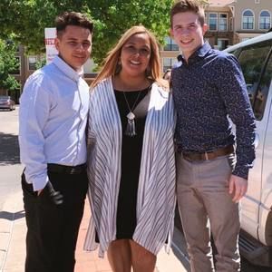 Meet your Posher, Mica